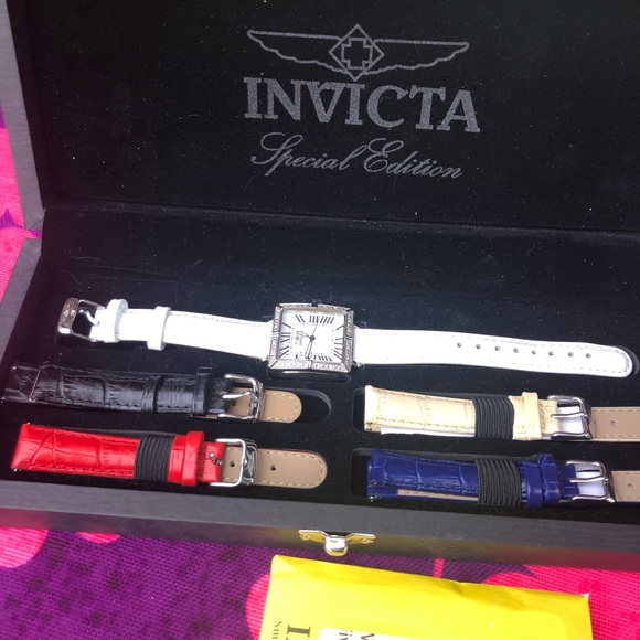 NIB Invicta Watch Special Edition Womens - Picture 5 of 8